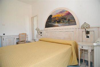 Hotel Isolabella Ventotene Eksteriør billede